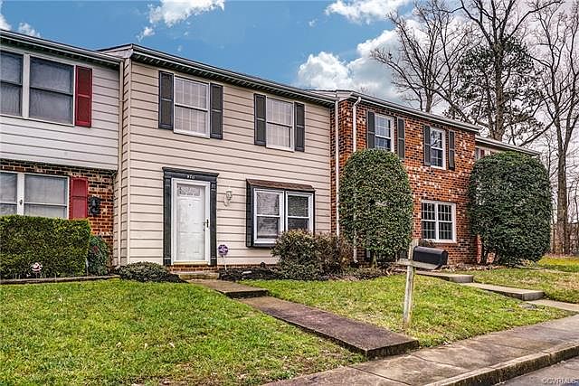 1st image of 9711 Greenmeadow Cir