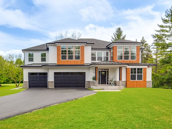 16112 W Woodbine Cir, Vernon Hills, IL 60061