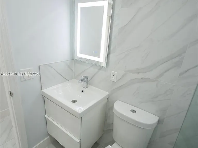 10381 SW 32nd St — Photo 11