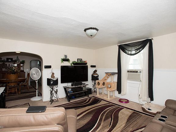 2nd image of 2118 Superior Ave
