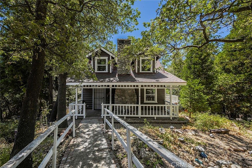 23697 Hillside Dr, Crestline, CA 92325 | Zillow