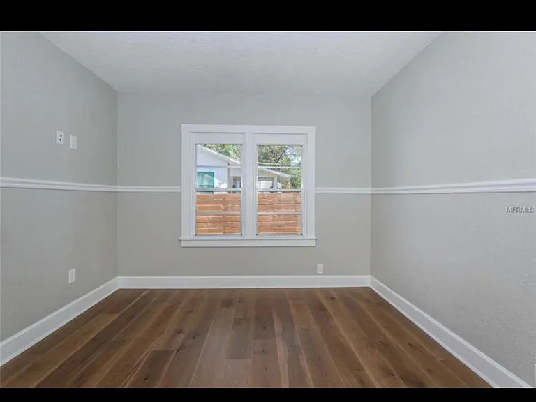 124 W Hiawatha St — Photo 13