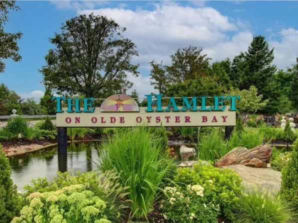 87 Carriage Lane #236, Plainview, NY 11803