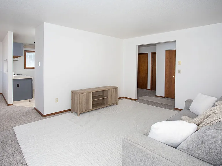 353 Cape Cod Dr #3 — Photo 4