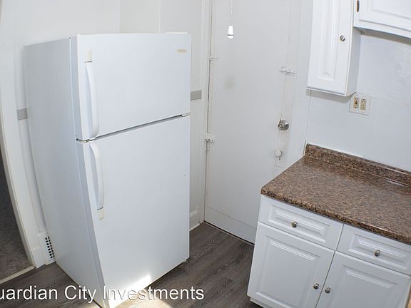 5th image of 12507 Franklin Blvd APT 6