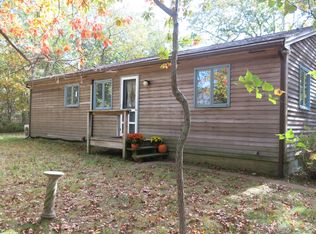 34 Pine Ln, West Tisbury, MA 02575