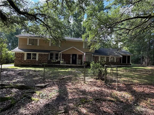 36 Gulf Camp Cir, Lumberton, MS 39455