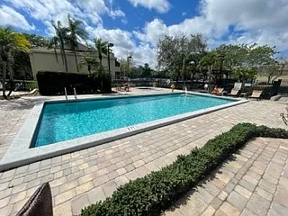 660 Cypress - 1 — Photo 2