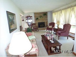 2nd image of 182 Holland Ave
