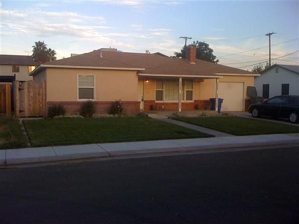 2nd image of 2122 7th St