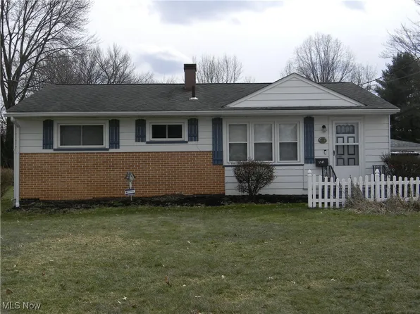 1141 Westwood Dr NW, Warren, OH 44485