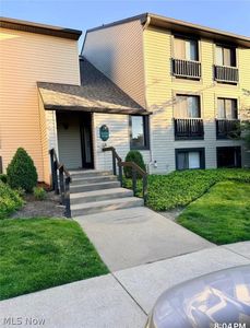 6250 Greenwood Pkwy APT 202, Northfield, OH, 44067