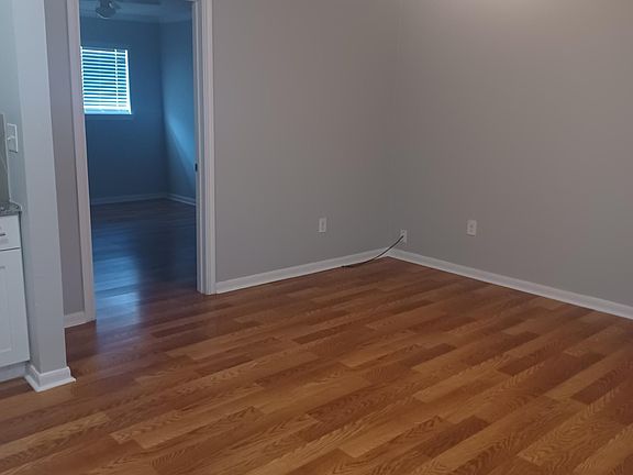 4th image of 2449 Fort Worth St