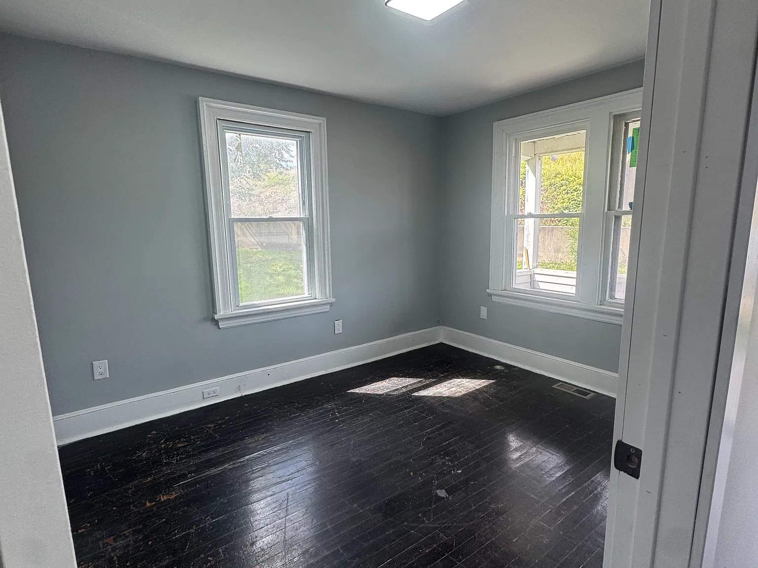 942 N Main Ave — Photo 3