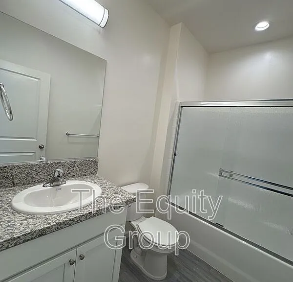 733 S Pinkham #101 — Photo 22