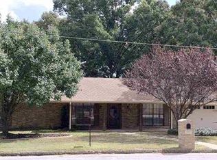 200 Remington Trl, Longview, TX 75604