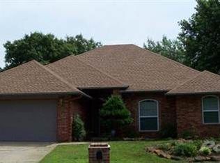 1712 Whispering Creek Dr, Edmond, OK 73013