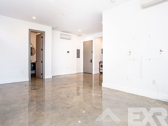 4th image of 30 Belvidere St #3B1