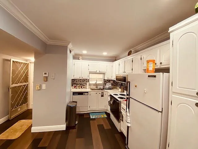 8990 S Hollybrook Blvd #301