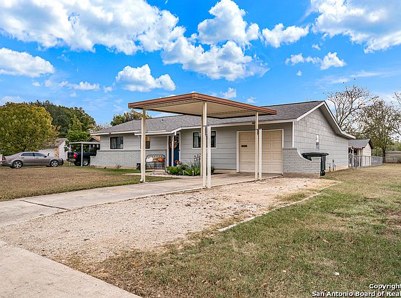 3rd image of 106 Pentonville Dr