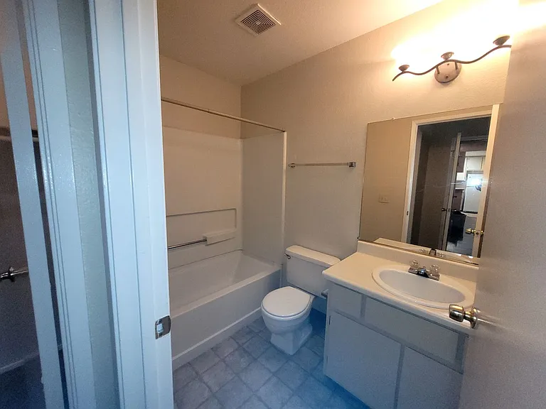 3941 Madison Ave #200 — Photo 23