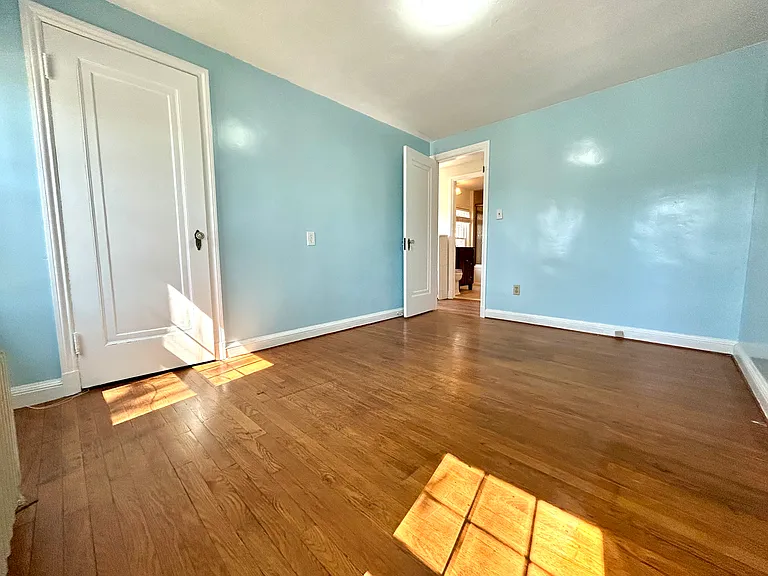 32 Wamsutta Ave — Photo 16