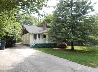 1318 Elizabeth Ln, East Pt, GA 30344