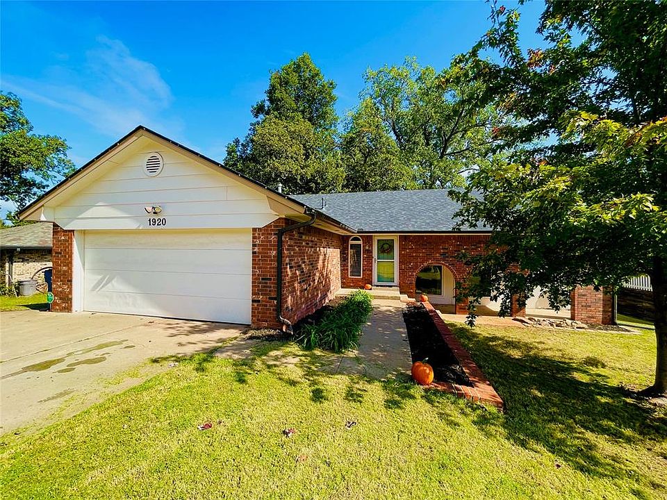 1st image of 1920 Pine Oak Dr