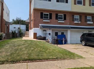 8730 Hargrave St, Philadelphia, PA 19152