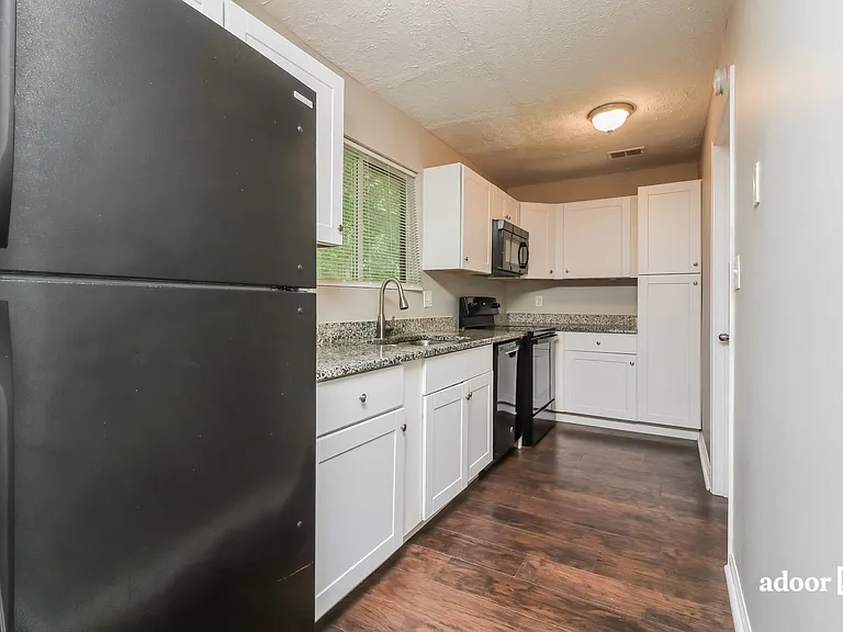 1643 Pecan Log Pl — Photo 5