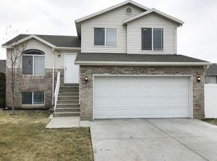 583 N 1725 W, Clinton, UT 84015