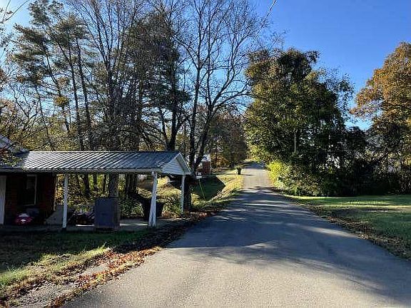 5th image of 110 Atkinson Hts