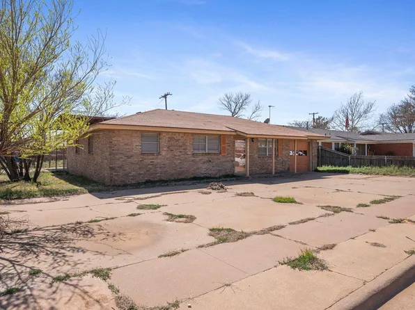 102 Bobby St, Levelland, TX 79336