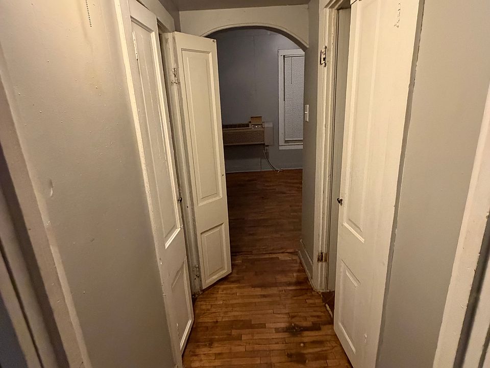 2nd image of 603 N C St #1