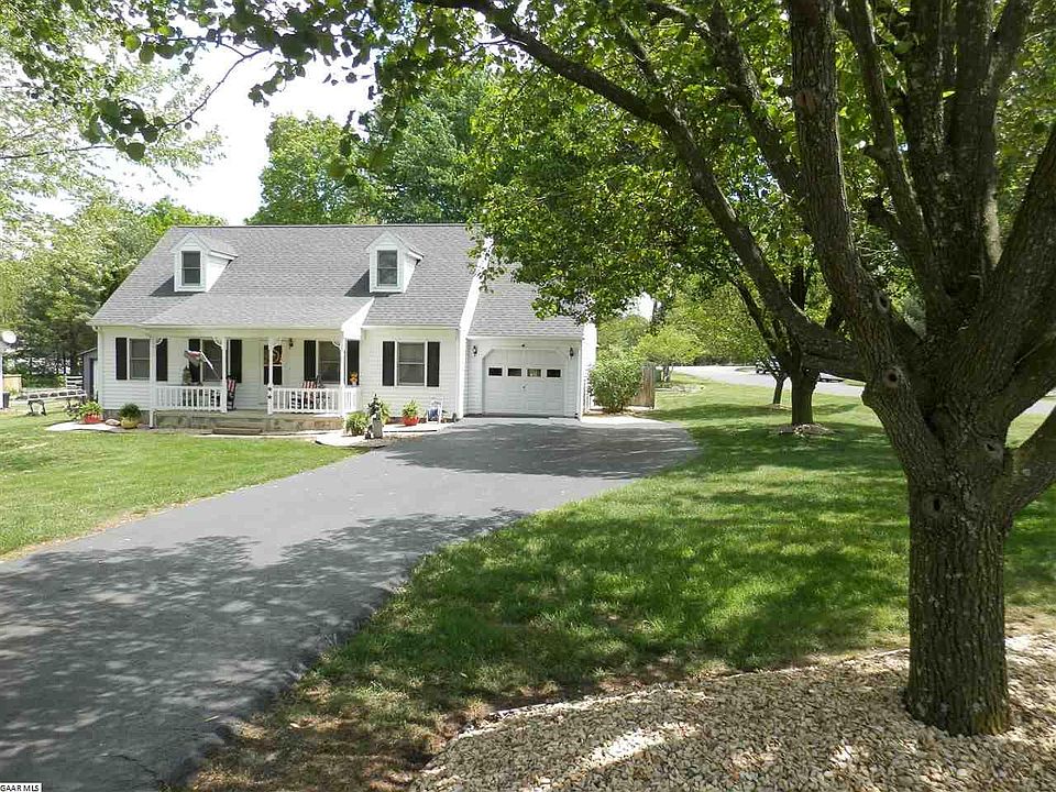 1st image of 310 Cooper Dr