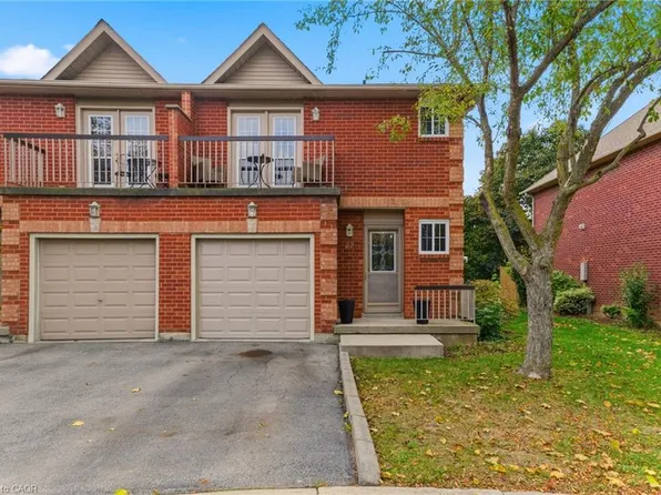 34 Dynasty Ave #33, Hamilton, ON L8G 5C8