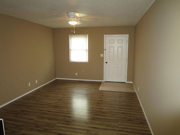 2nd image of 310 W 9th St #2