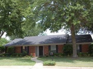 4 Debbie Cir, Texarkana, AR 71854