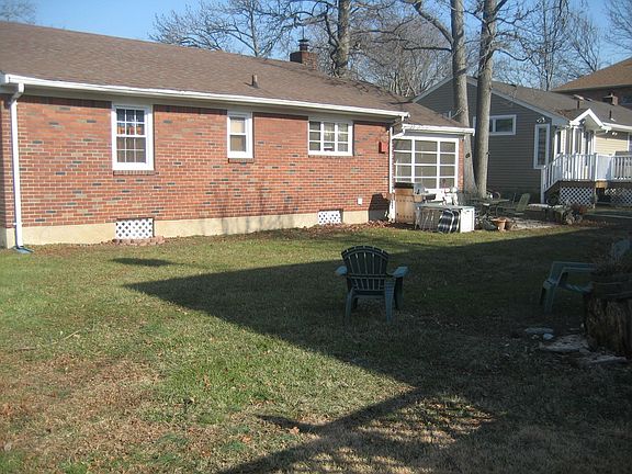 4th image of 216 Auburn Ave