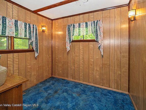 11th image of 404 Posson Hill Road