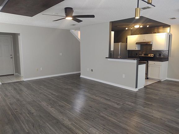 3rd image of 6351 Cottage Woods Dr