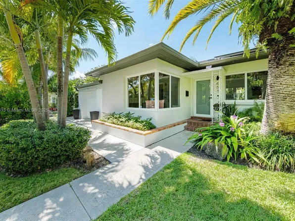 863 NE 90th St, Miami, FL 33138