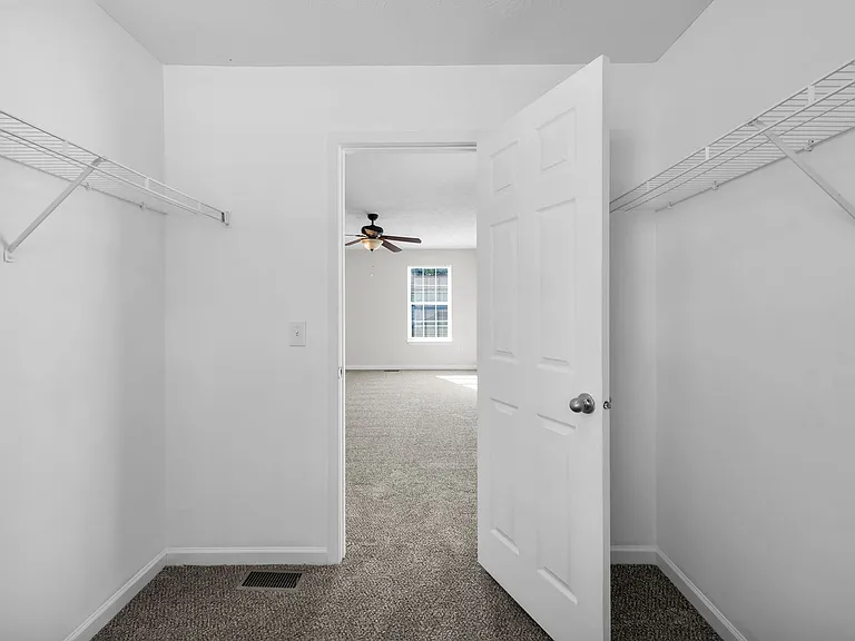6035 Marsh Cir — Photo 22