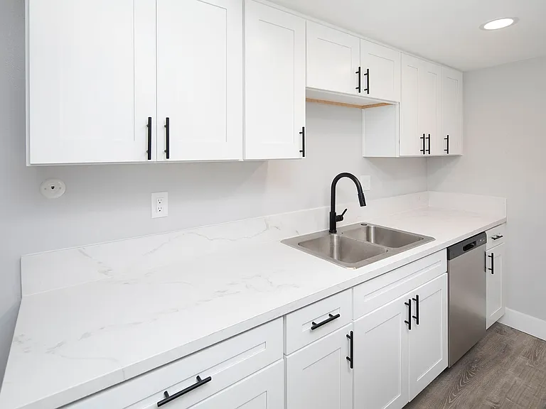 Andorra Apartments — Photo 14