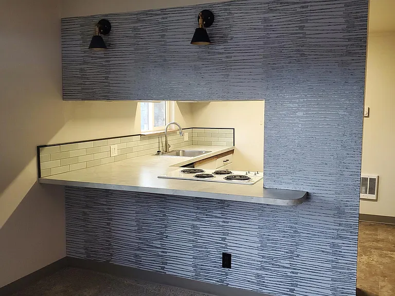 301 S Pine St #206 — Photo 3