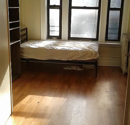 2nd image of 379 Irving Ave #2A