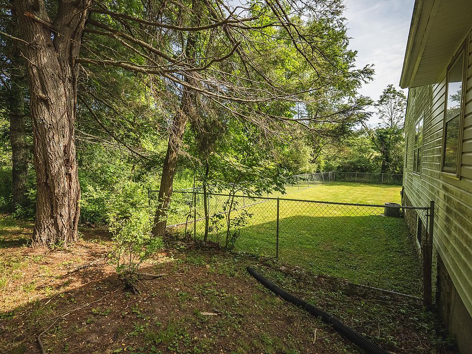 10th image of 10289 Russwood Rd