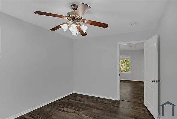 711 Parkplace Rdg — Photo 24