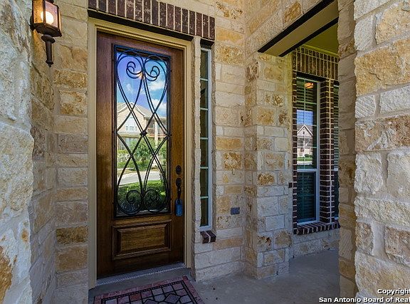 2nd image of 3538 Pinnacle Dr