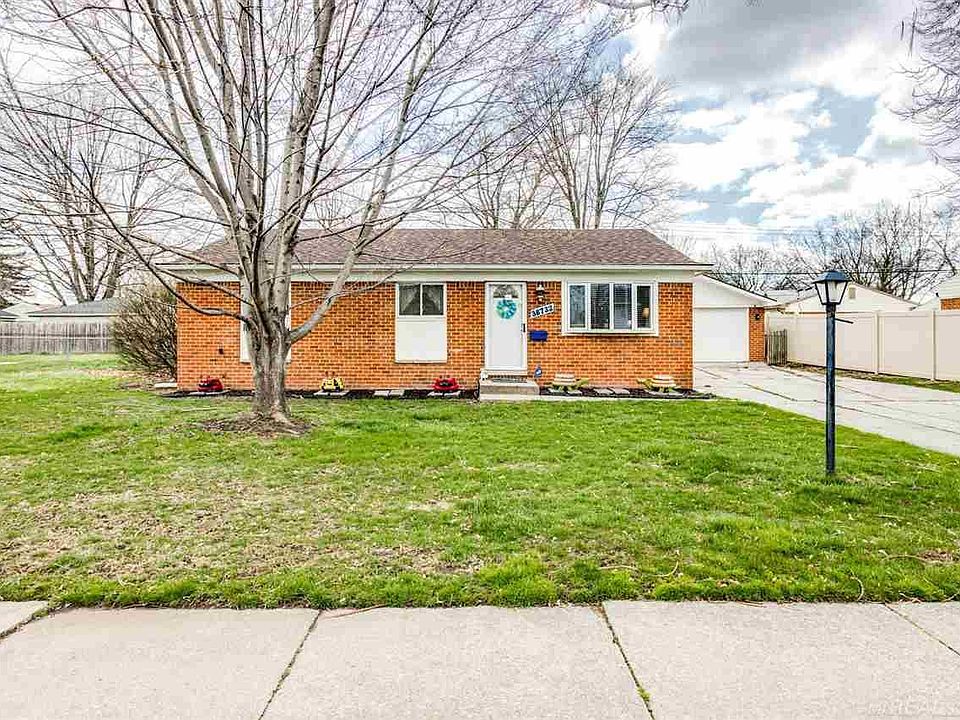 1st image of 38732 Warwickshire Dr